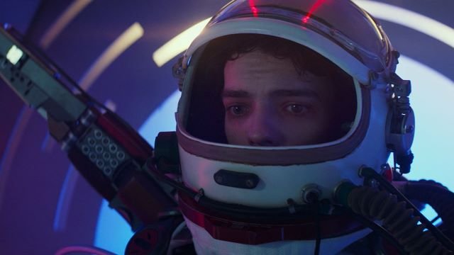 viju фантастическую драму «2067: Петля времени» (2020)