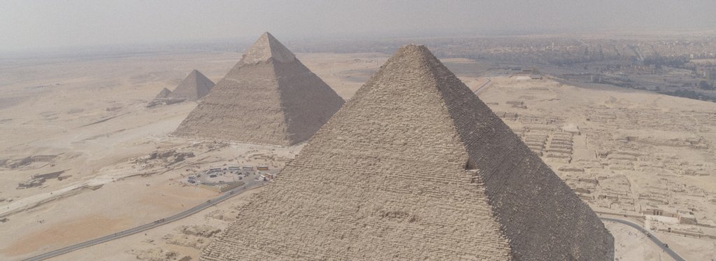 Постер сериала Внутри пирамид