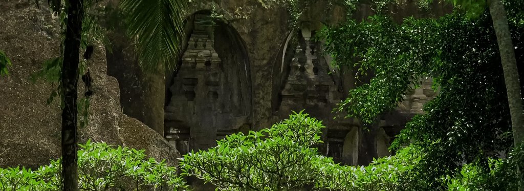 Постер фильма Пура Гунунг Кави, Индонезия