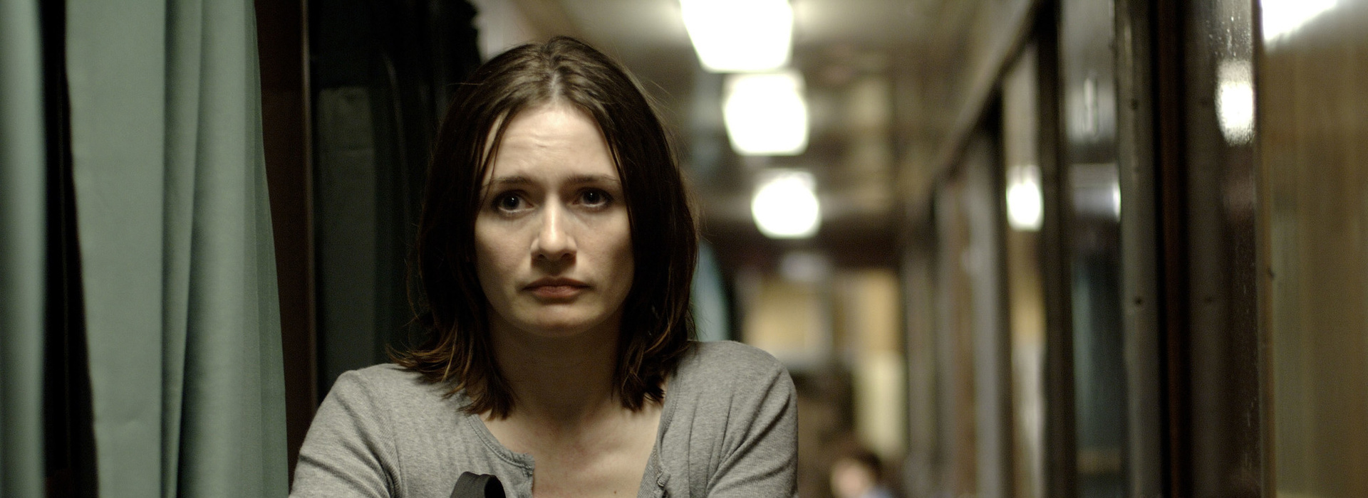 вторжение фильм 2007. приют фильм 2007 приют. триллеры 2007 года. попутчик 2007. триллеры 2007 года.